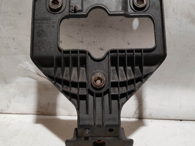 Alfa Romeo 147 2000-2010 Embléma, embléma tartó használt   első    