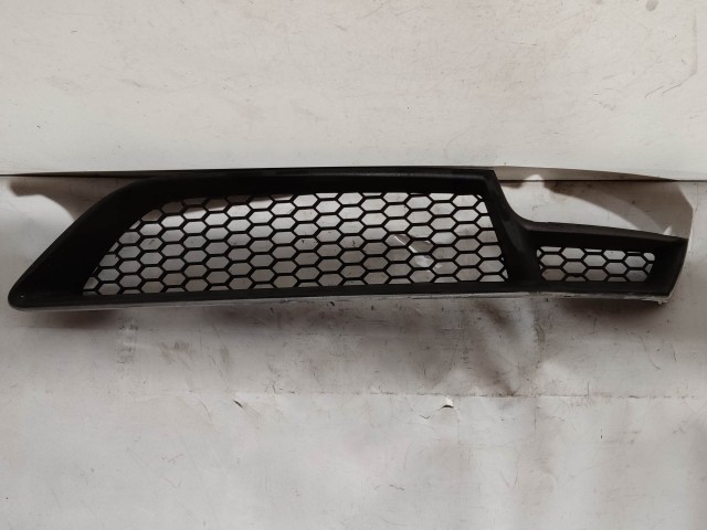 lökhárító rácsok, alkatrészek