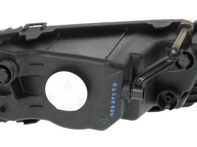 Skoda Octavia III. 2013-2016 utángyártott új bal első ködlámpa H8 króm házas DEPO