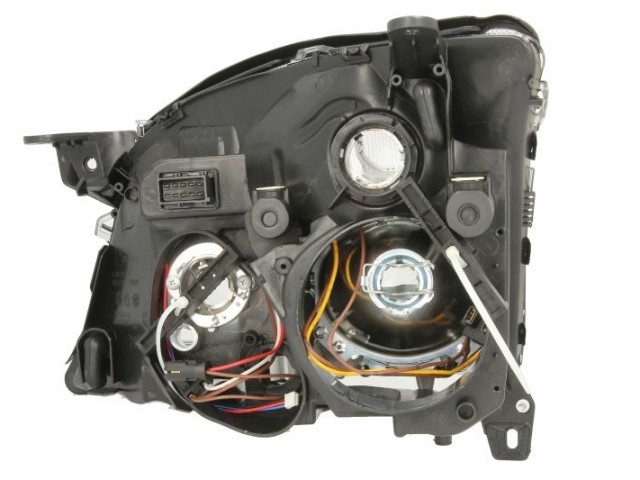 Opel Signum 2003-2005, Opel Vectra C 2002-2005 utángyártott új jobb első fényszóró DE-H7/H7 (króm házas) TYC