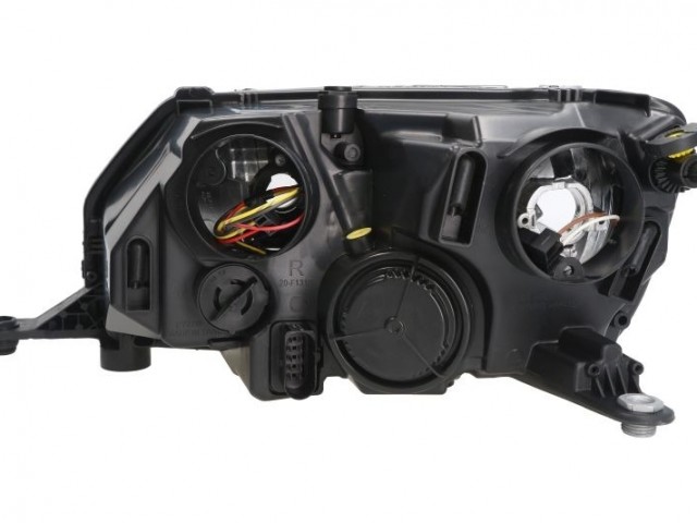 Skoda Rapid 2012-2019 utángyártott új jobb első fényszóró H7/H15 (motorral) TYC