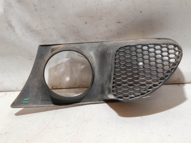 Alfa Romeo 156 1997-2003 Ködlámpa keret,tartó használt  Jobb a képen látható sérüléssel