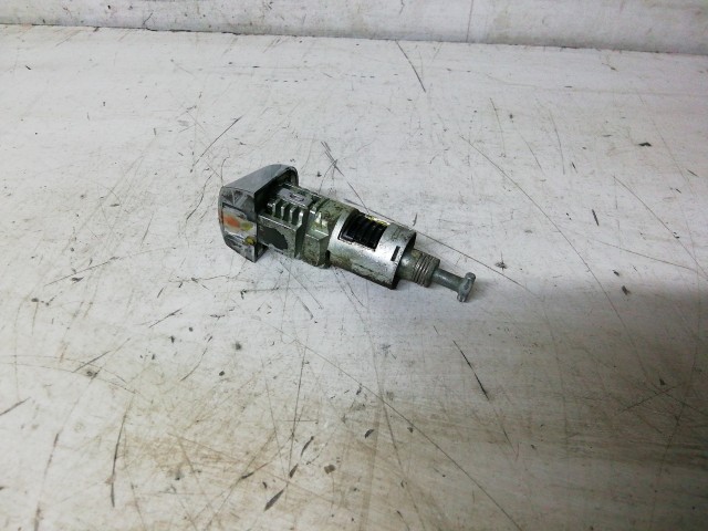 Fiat Bravo 2007-2014 2007-2014 Zárbetét kupak használt  5 ajtós bal első