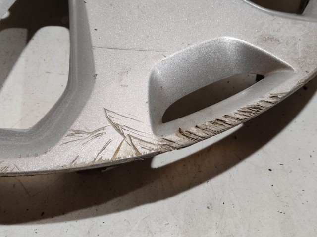 207804 Ford Fiesta 14