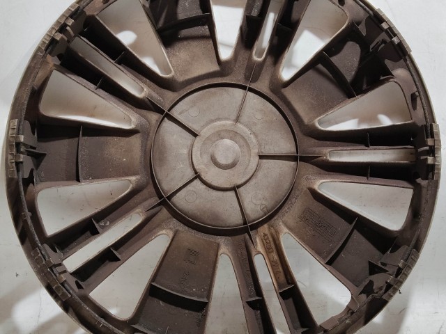 207812 Fiat Sedici 15