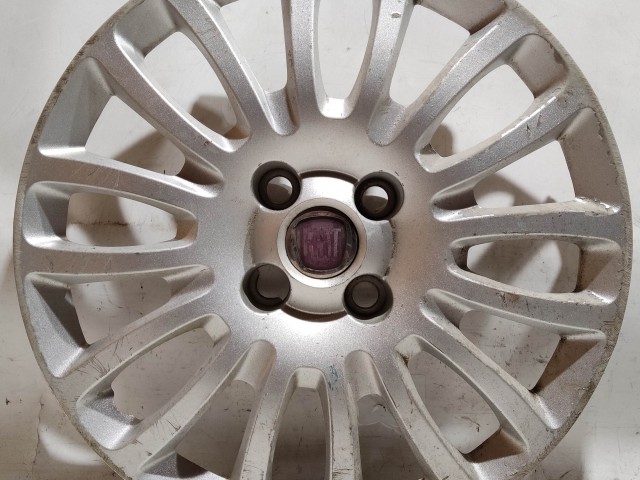 207841 Fiat Grande Punto 15