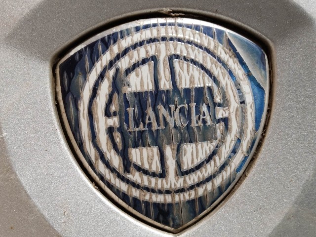 207845 Lancia Lybra 15