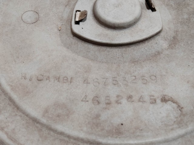 207846 Lancia Lybra 15