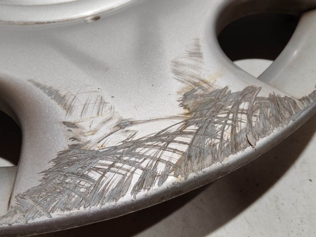 207846 Lancia Lybra 15