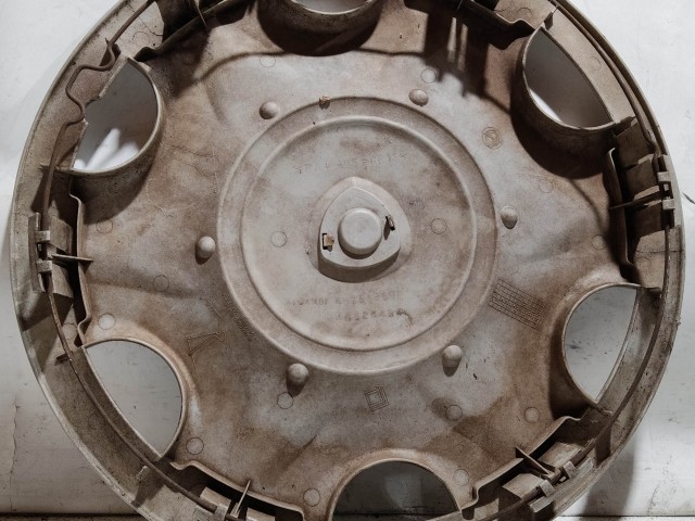 207846 Lancia Lybra 15