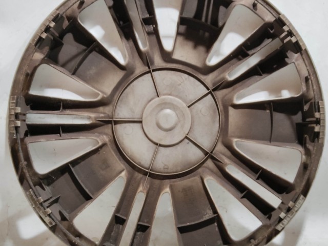 207849 Fiat Sedici 15