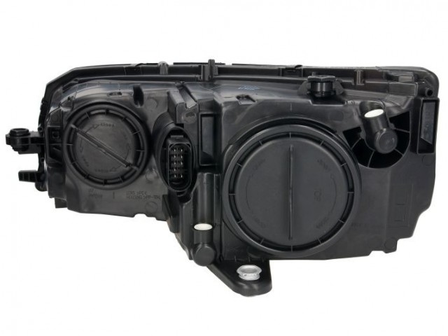 Skoda Octavia III. 2016-2019 utángyártott új jobb első fényszóró 2H7/LED (motorral) TYC