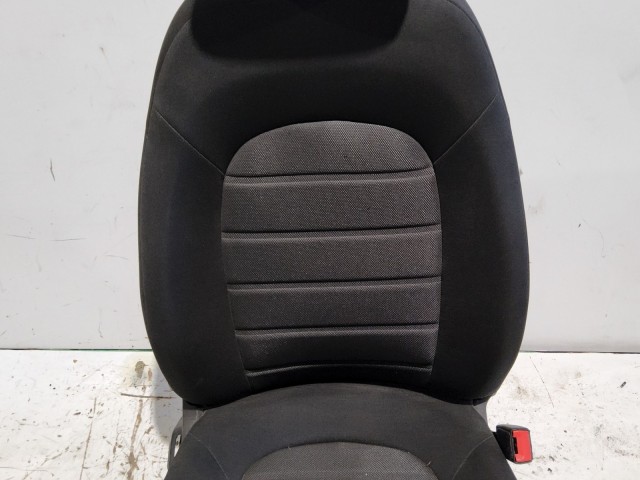 212104 Fiat Bravo 2007-2014  jobb első szövet ülés