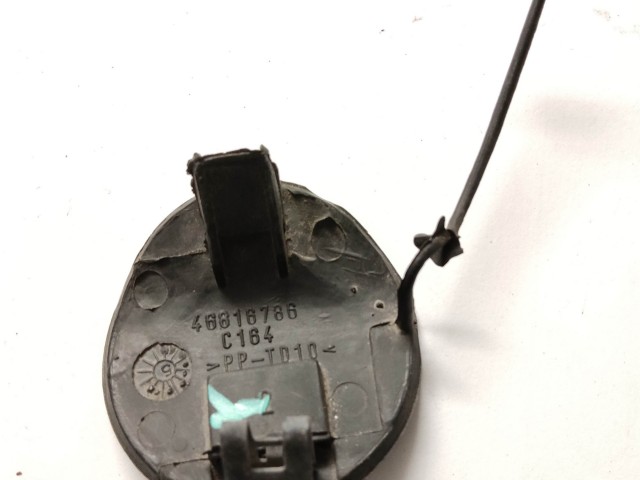 Lancia Ypsilon II.  2003-2011 2003-2011 Vonószem takaró használt  fekete első 