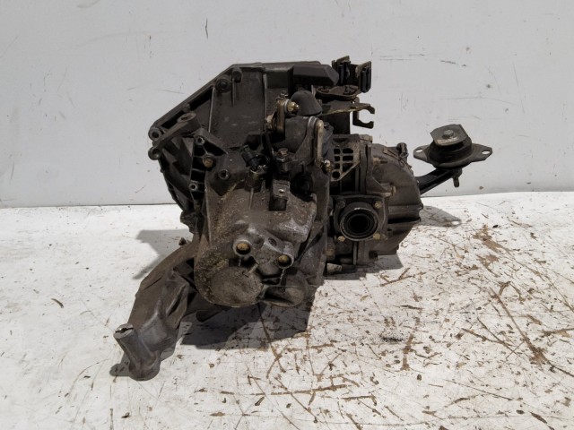 Alfa Romeo 147 2000-2010 Váltó használt  5 Kézi Első kerék 