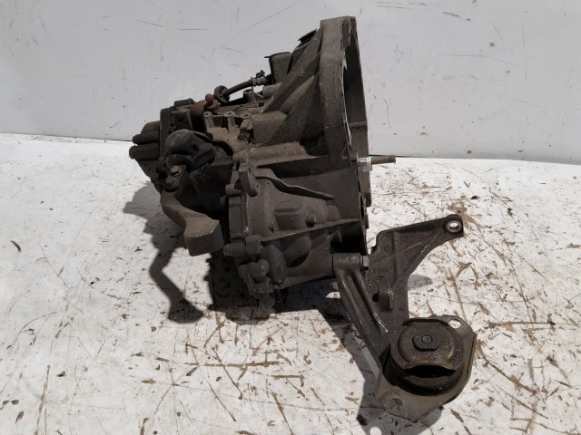 212121 Alfa Romeo 147 2000-2010 1,6 16v benzin váltó