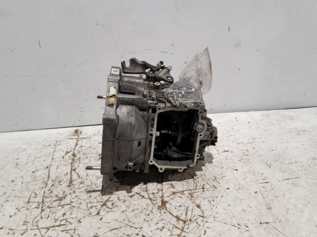 Alfa Romeo MiTo 2008-2018 1,4 16v Tb benzin, 6 sebességes TCT váltó, kapcsoló robot nélkűl