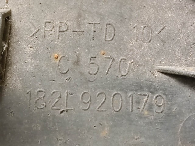 92903 Fiat Stilo 2003-2007 5 ajtós, hátsó vonószem takaró 71738350