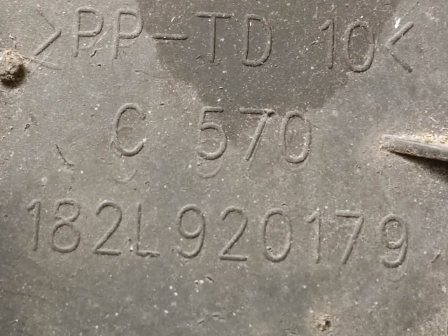 94255 Fiat Stilo 2003-2007 5 ajtós, hátsó vonószem takaró 71738350