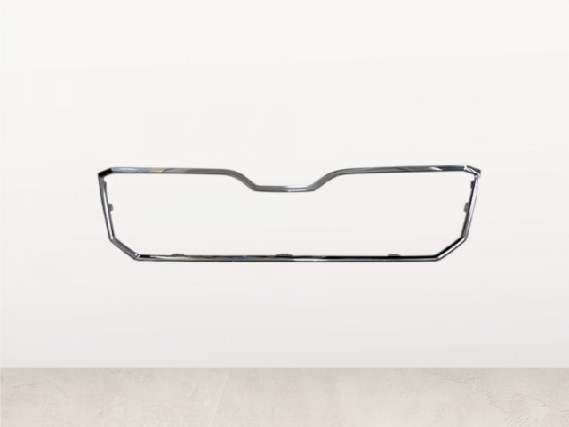 Skoda SuperB III. 2019-2023 utángyártott új króm keret hűtődíszrácsra