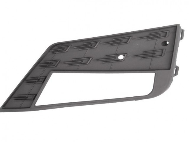 Seat Leon 5F 2017-2020 utángyártott új jobb első ködlámpa keret