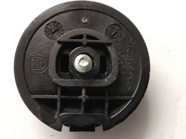 Belső műanyag burkolatok és alkatrészek