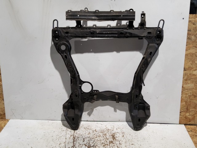 212173 Alfa Romeo 166 1998-2007 első segédalváz (bölcső)