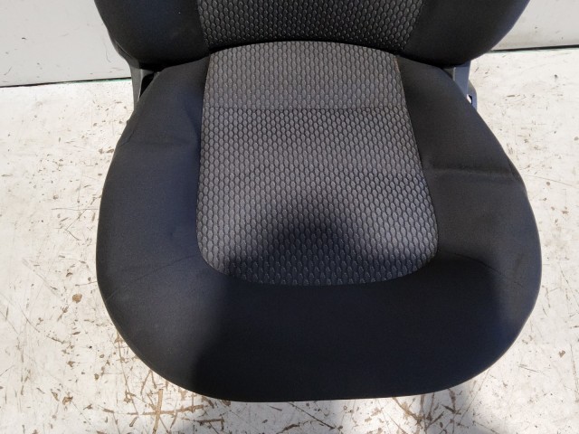 212179 Fiat Linea 2007-2017 bal első szövet ülés