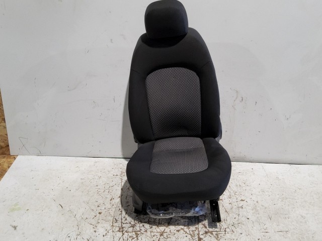 212180 Fiat Linea 2007-2017 jobb első sszövet ülés