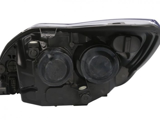 Ford Focus II. 2007-2011 utángyártott új jobb első fényszóró H1/H7 króm házas (motorral) TYC