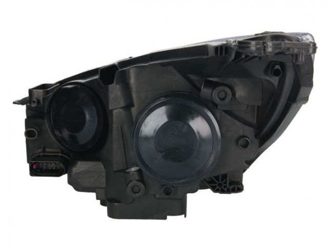 Ford Focus III. 2014-2018 utángyártott új jobb első fényszóró H1/H7 króm h. (motorral) TYC