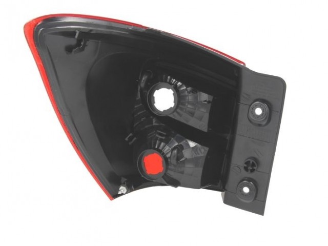 Suzuki SX4 S-Cross  2013-2015 utángyártott új jobb hátsó külső lámpa DEPO