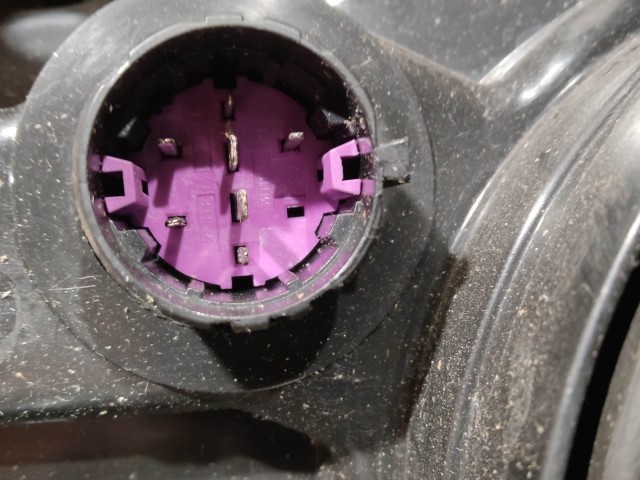 165025 Fiat Linea 2007-2017 Jobb első fényszóró 45222748