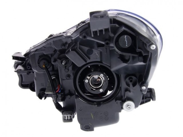 Toyota Yaris 2014-2017 utángyártott új jobb első fényszóró HIR2 fekete FF (motoros) DEPO