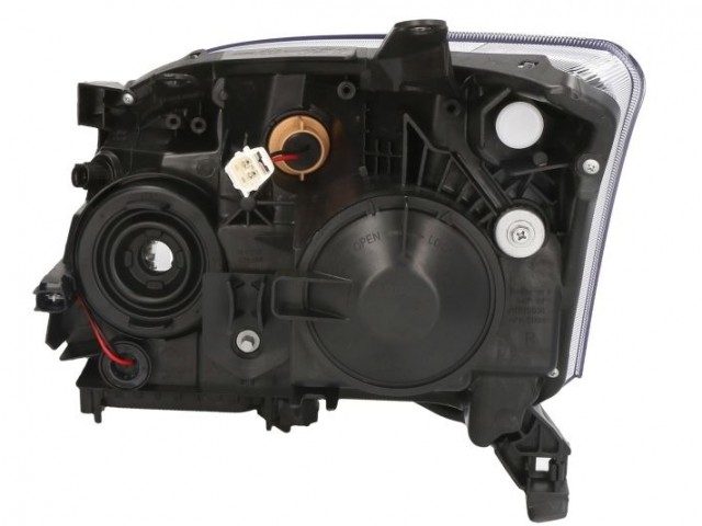 Toyota Avensis 2006-2008 T250 utángyártott új jobb első fényszóró H1/H7 (motoros) TYC