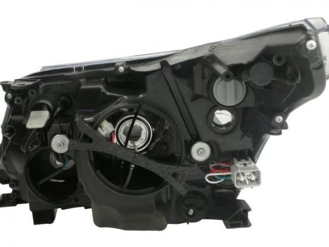 Toyota Avensis  2012-2015 utángyártott új jobb első fényszóró H11/H9 LED-es (motoros) DEPO