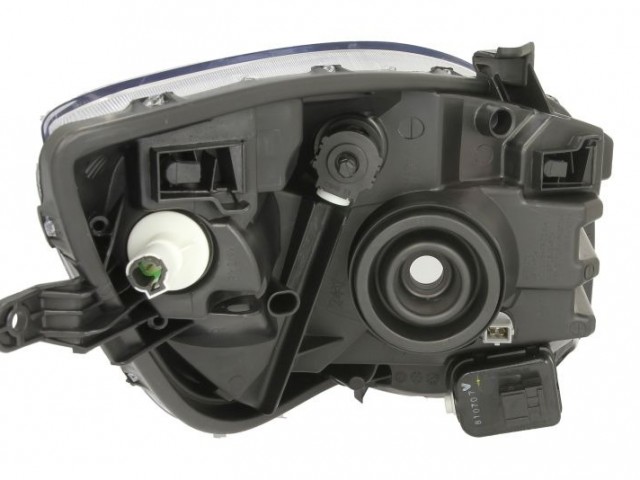 Toyota Yaris II. 2006-2008 utángyártott új jobb első fényszóró H4 (motorral) (Valeo tip) TYC