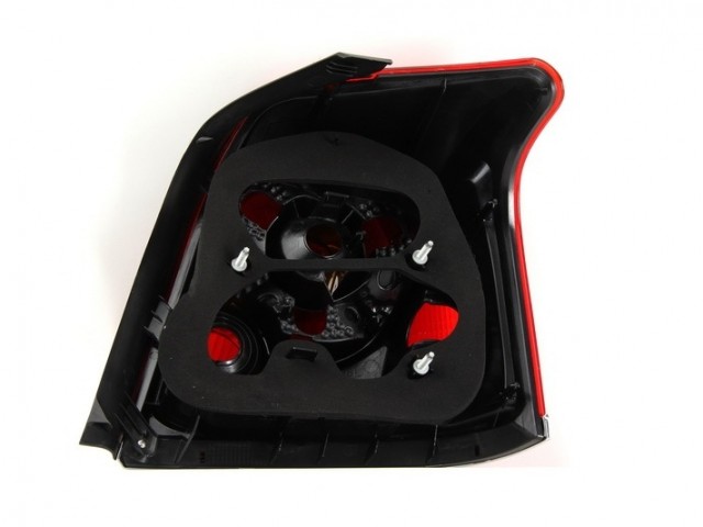 Toyota Avensis 2003-2006 T250 utángyártott új bal hátsó lámpa (4 ajtós)