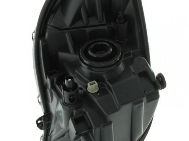Toyota Yaris II. 2009-2011 utángyártott új jobb első fényszóró H4 króm házas V-tip. motor nélkül