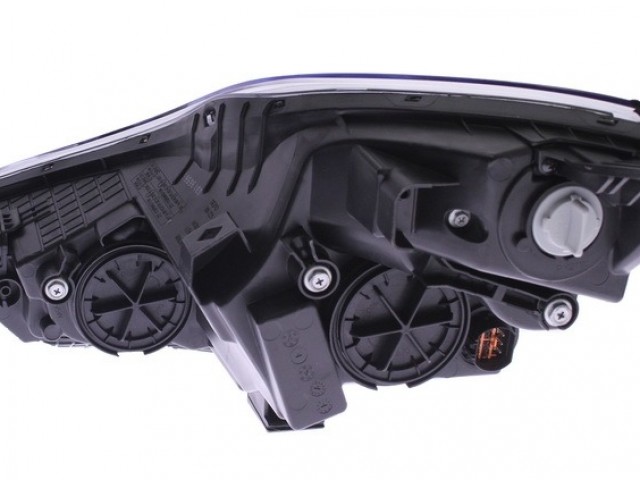 Hyundai IX20 2010-2019 utángyártott új jobb első fényszóró 2H7  (motorral) DEPO