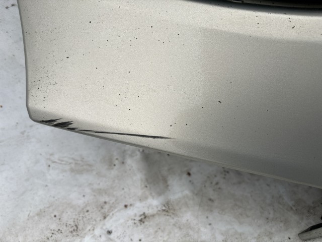 211776 Ford Kuga I. 2008-2012 csomagtérajtó felső része