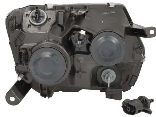 Dacia Duster 2010-2015 utángyártott új bal első fényszóró H7/H1 DEPO