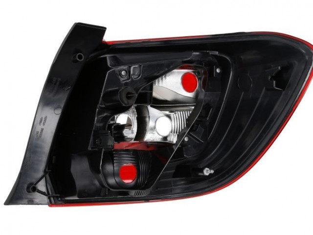 Dacia Sandero II. 2012-2016 utángyártott új bal hátsó lámpa (füst színű)