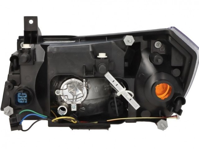 Ford Transit 2000-2006 utángyártott új jobb első fényszóró H4 belülr. áll.(fekete belső házzal) TYC