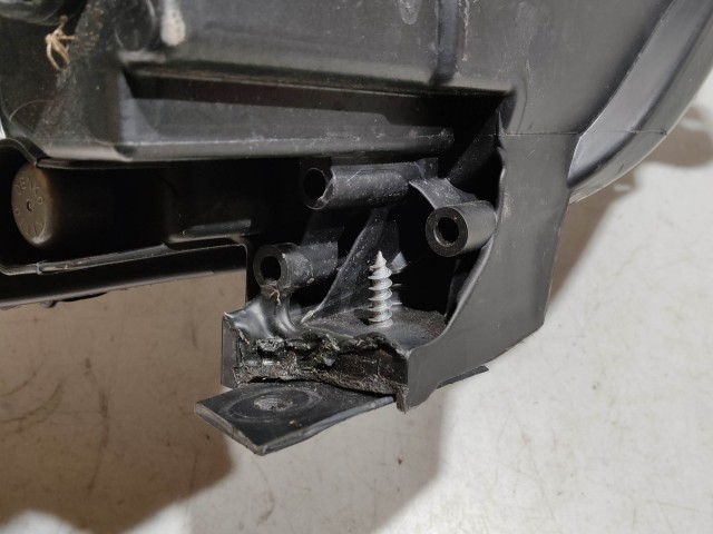 87884 Fiat 500x bal első xenon fényszóró, a képen látható sérüléssekkel