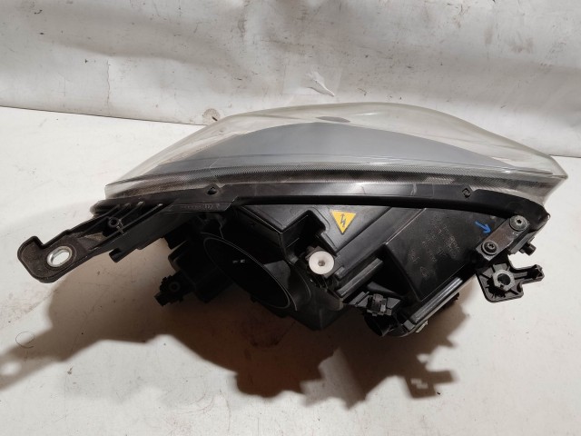 87884 Fiat 500x bal első xenon fényszóró, a képen látható sérüléssekkel