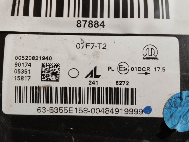 87884 Fiat 500x bal első xenon fényszóró, a képen látható sérüléssekkel