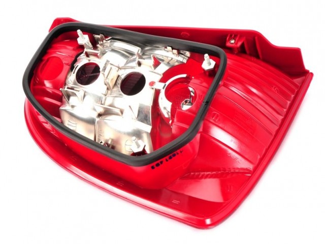 Skoda Superb I. 2001-2006 utángyártott új jobb hátsó lámpa DEPO