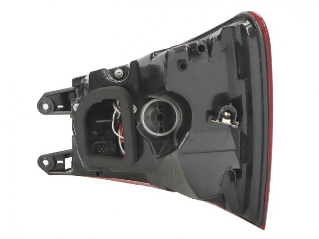 Skoda SuperB III. 2015-2019 utángyártott új bal hátsó külső lámpa LED sötétített (kombi)