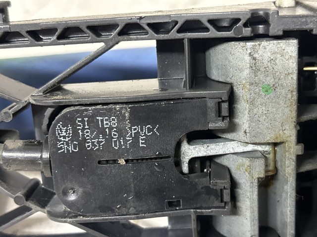 Seat Leon 5F 2012-2020 2012-2020 Kilincs használt  bal első külső